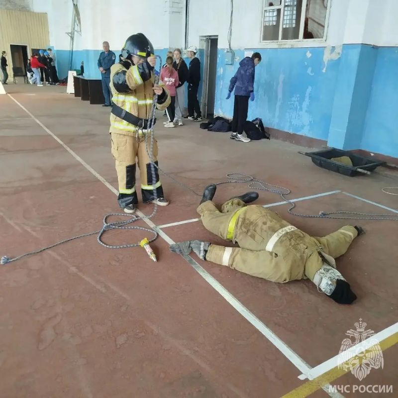 В Оренбурге проходит Региональный этап Всероссийских соревнований «Школа безопасности» В Оренбурге проходит Региональный этап Всероссийских соревнований «Школа безопасности»